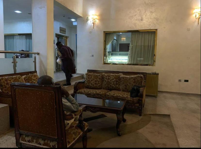 Ofas Chelsea Hotel Abuja Extérieur photo