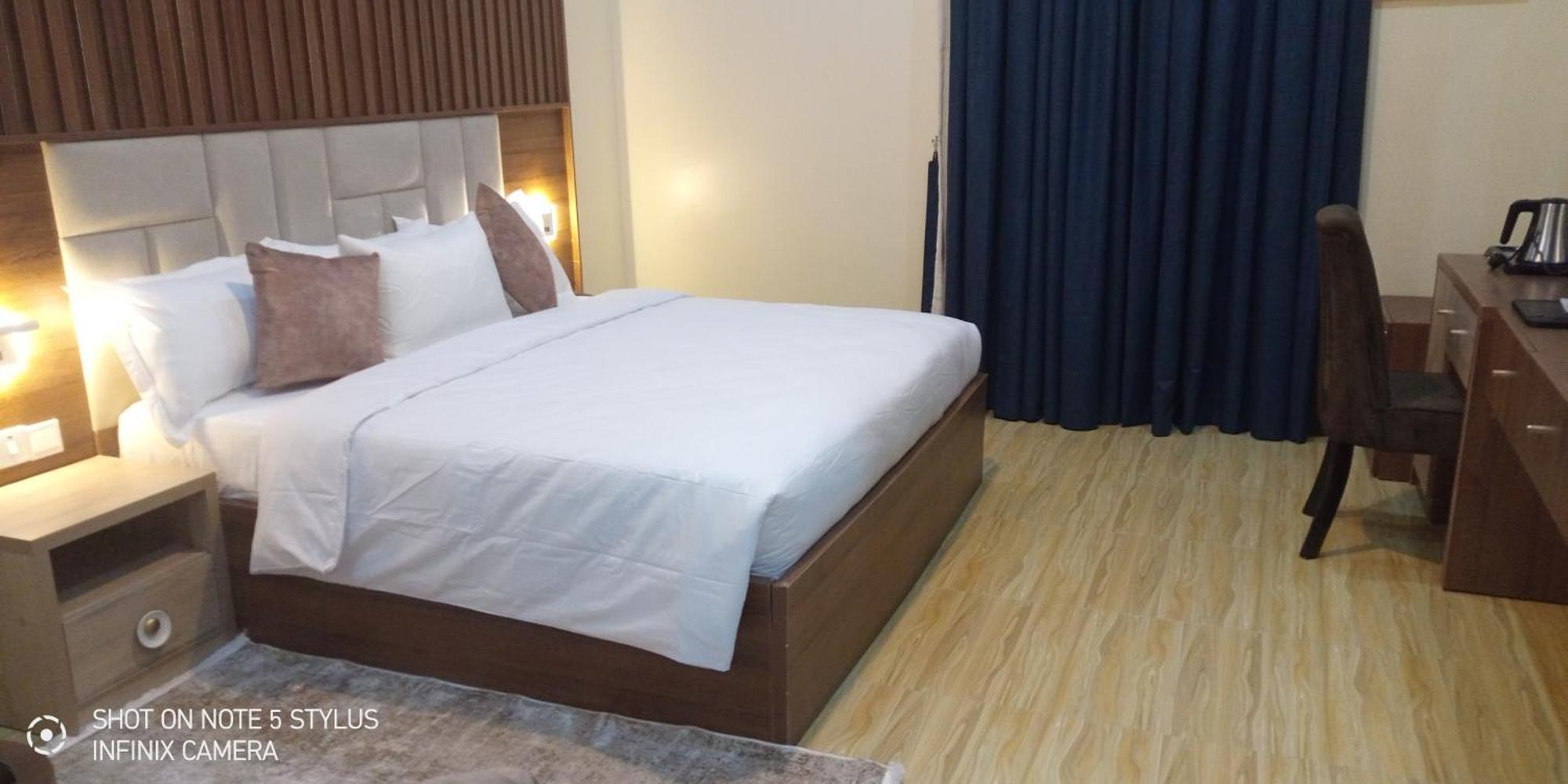 Ofas Chelsea Hotel Abuja Extérieur photo